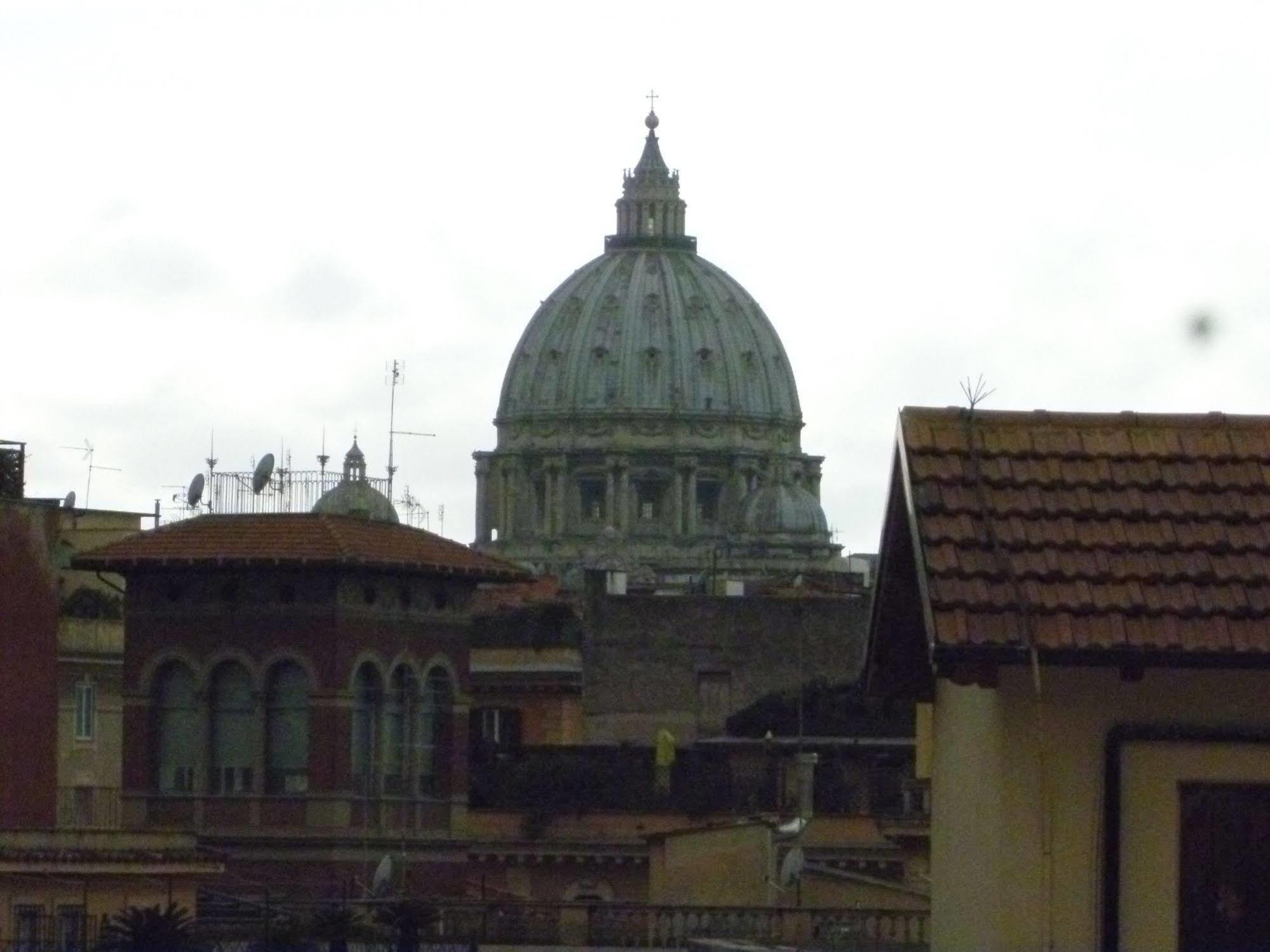 San Pietro Arte In Suite Rom Exteriör bild